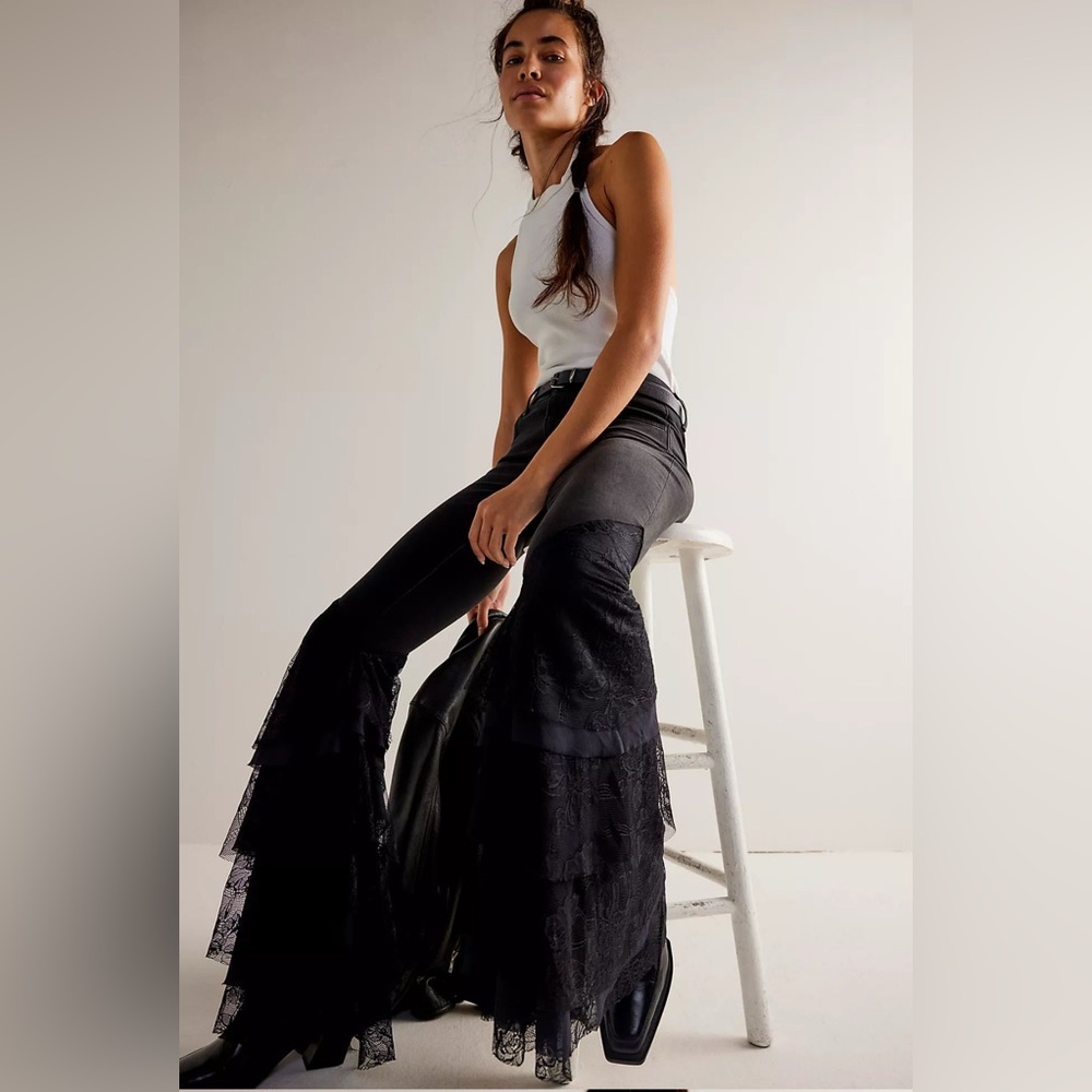 Free People We The Free Mystique Lace Flare Jeans NWOT 🖤